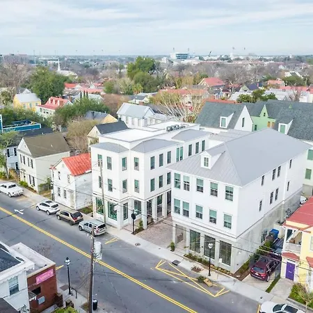 The Santee Suite At 122 Spring Charleston Exterior photo