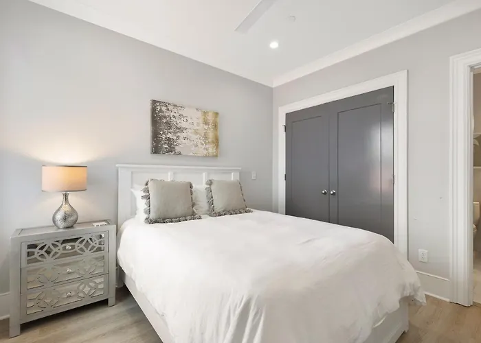 The Santee Suite At 122 Spring